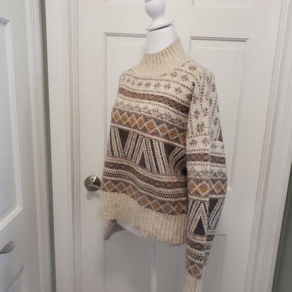 Marled Chunky Knit Pullover Crop Style Sweater size Large, casual warm - Picture 4 of 8